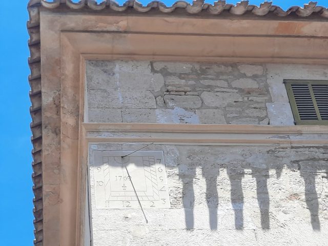 C. de Jaume I, 1